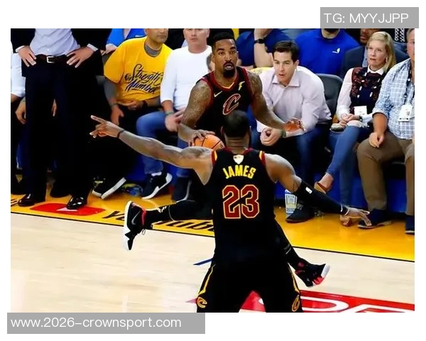 詹姆斯全力支持达蒙琼斯助其在人生道路上不断前行