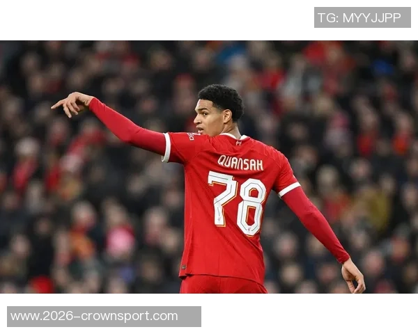 宽萨首秀成英格兰队史第1297位球员荣获纪念帽子庆祝新里程碑