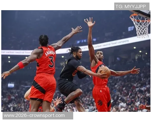 米切尔分享胜利心得强调意志力与团队信念赞扬莫布里与汤姆林的贡献