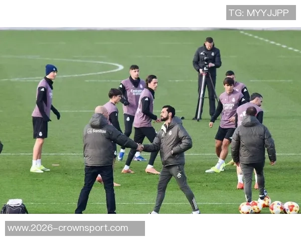 巴尔达诺称阿韦洛亚执教皇马提升球队纪律性与专注度 巴尔达诺称阿韦洛亚执教皇马提升球队纪律性与专注度