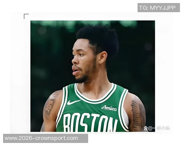 安芬尼西蒙斯回顾绿军首秀表现从紧张到自如掌控比赛节奏 安芬尼西蒙斯回顾绿军首秀表现从紧张到自如掌控比赛节奏